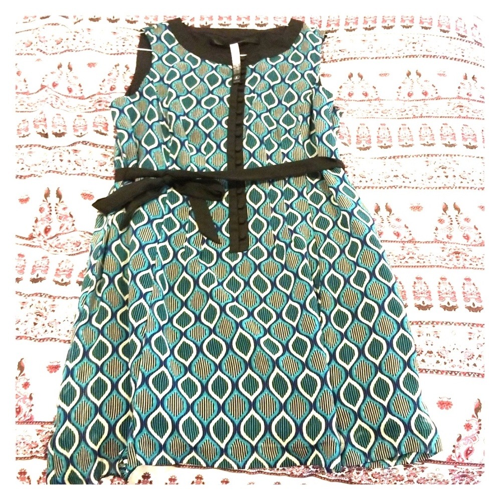 Kensie wave design dress